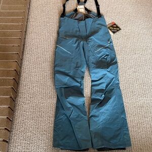 Patagonia Women’s PowSlayer Bibs Medium NWT